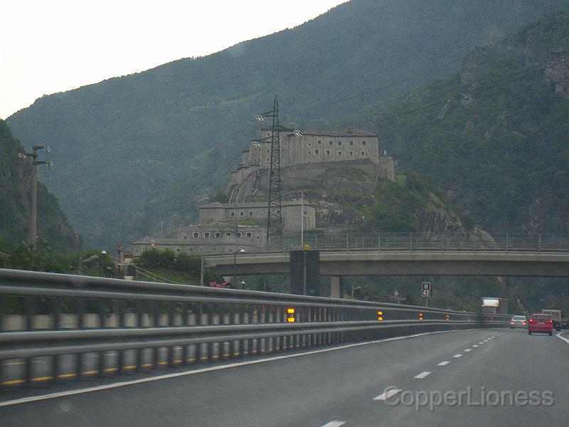 IMG_5081.JPG - Another random castle along the freeway.