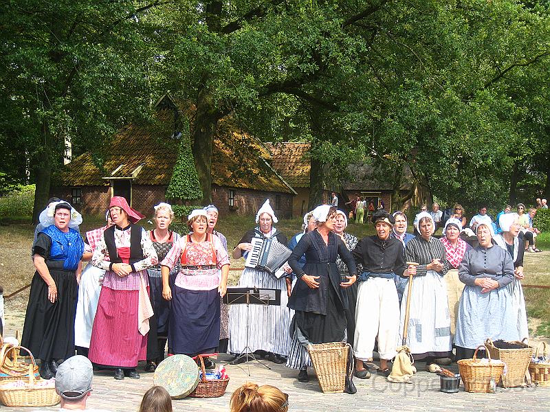 IMG_5526.JPG - Women's traditional singing group